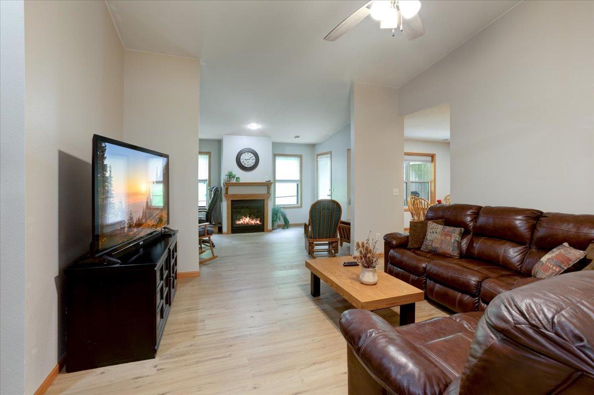 1038 Syme Avenue C Property Photo 10