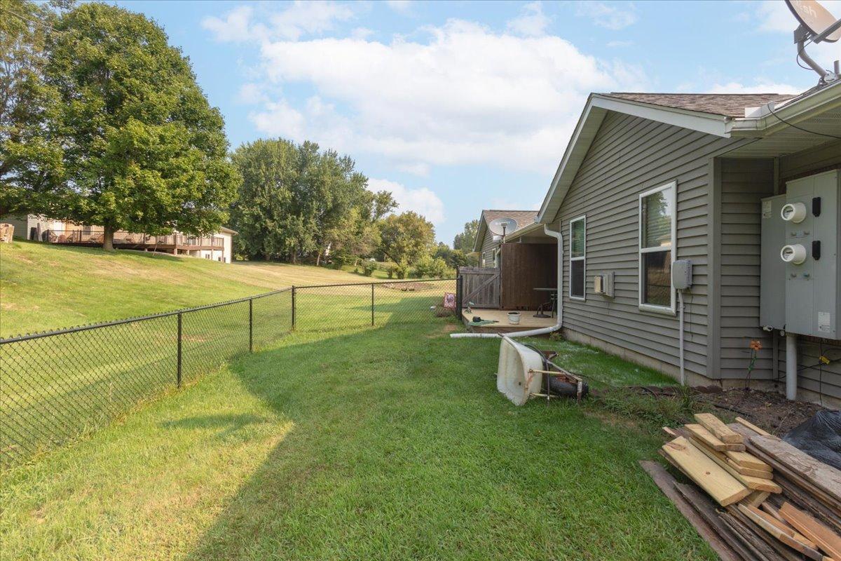1038 Syme Avenue C Property Photo 30