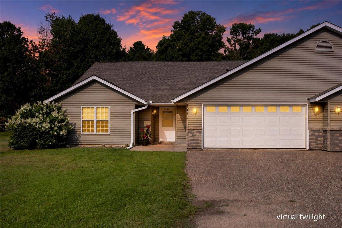 1038 Syme Avenue C Property Photo 32