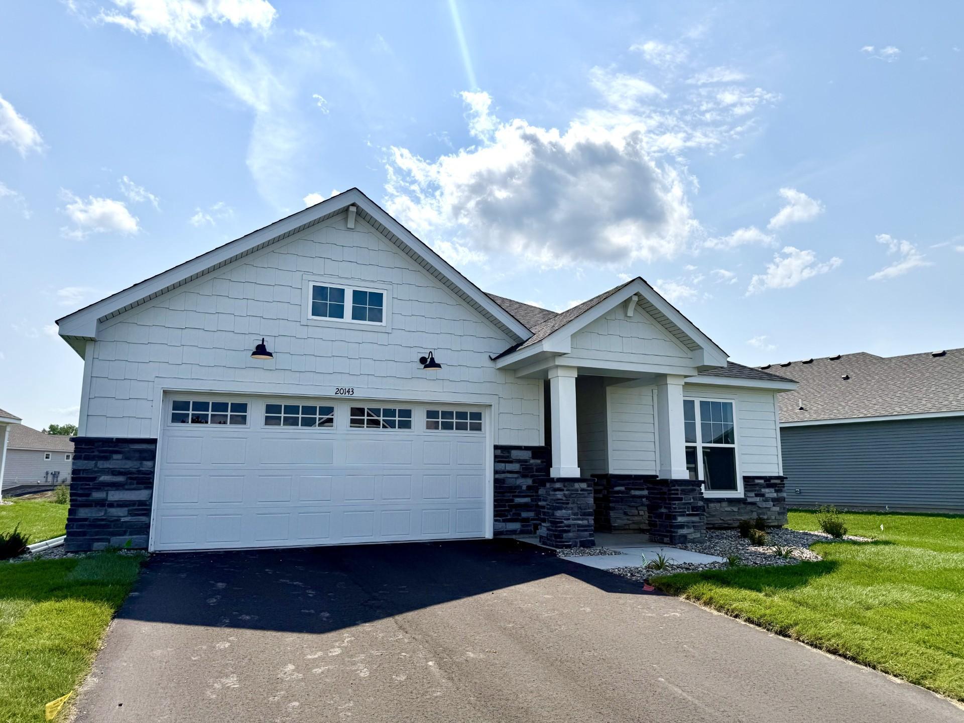 20143 68th Place Property Photo 1
