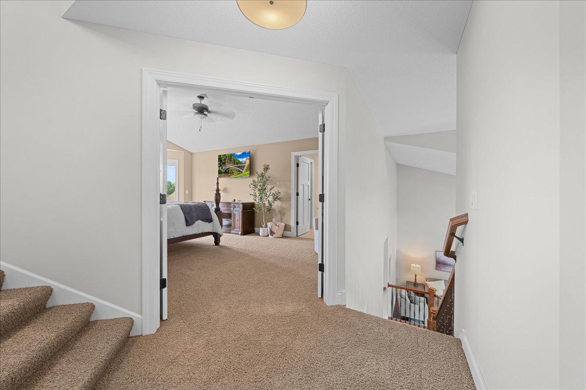 10614 Maple Boulevard Property Photo 28