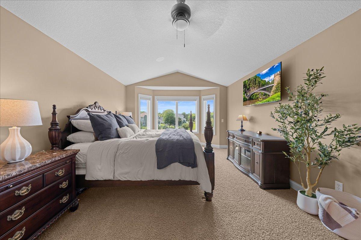10614 Maple Boulevard Property Photo 30