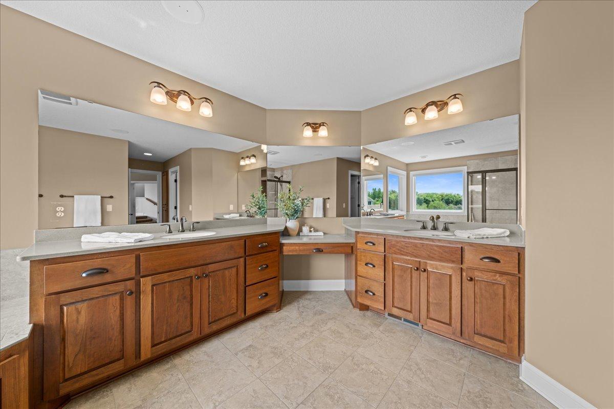 10614 Maple Boulevard Property Photo 33