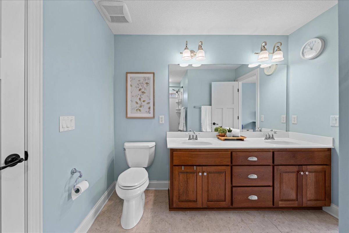 10614 Maple Boulevard Property Photo 40