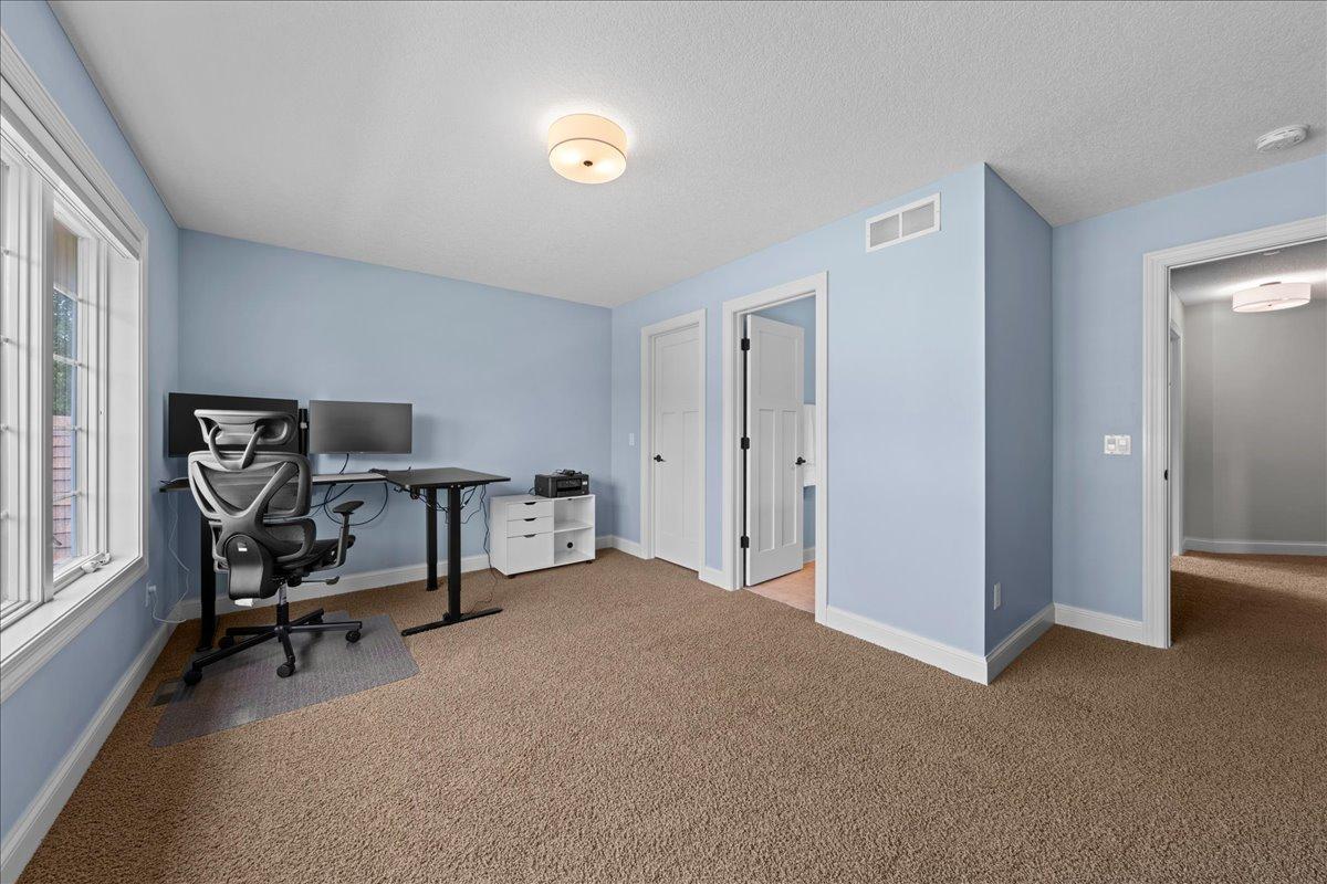 10614 Maple Boulevard Property Photo 43