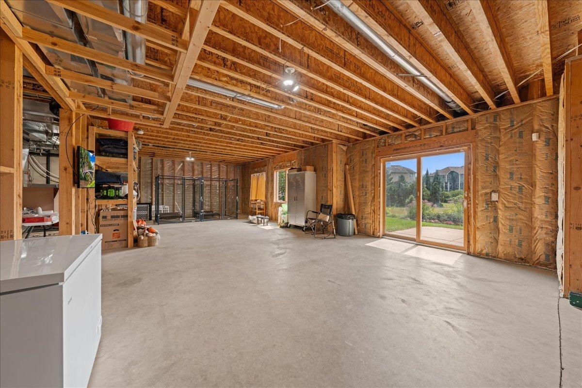 10614 Maple Boulevard Property Photo 47