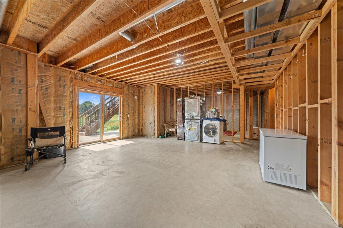 10614 Maple Boulevard Property Photo 49