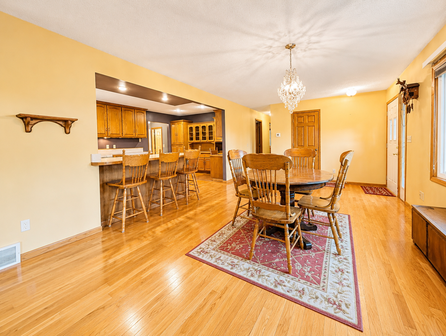 55 Elm Street Property Photo 4