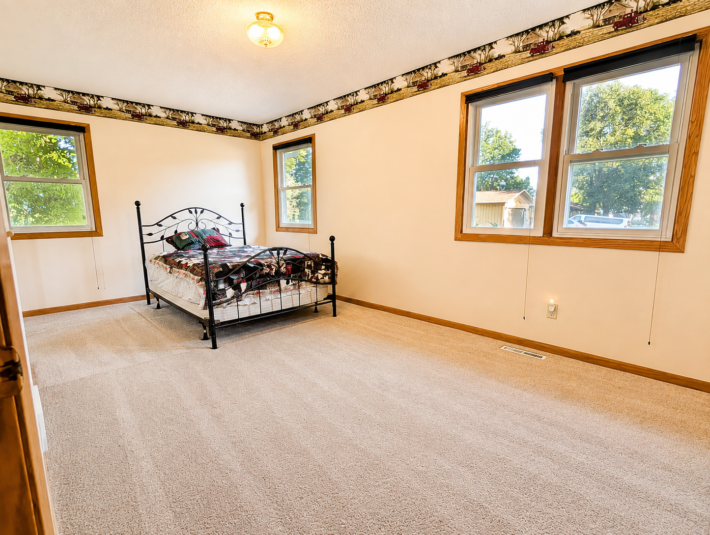 55 Elm Street Property Photo 13