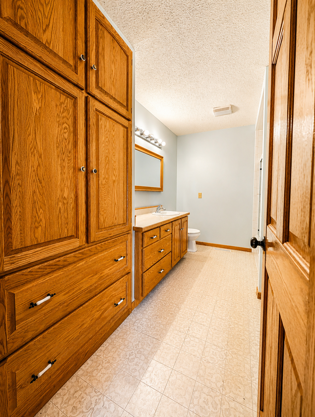 55 Elm Street Property Photo 16