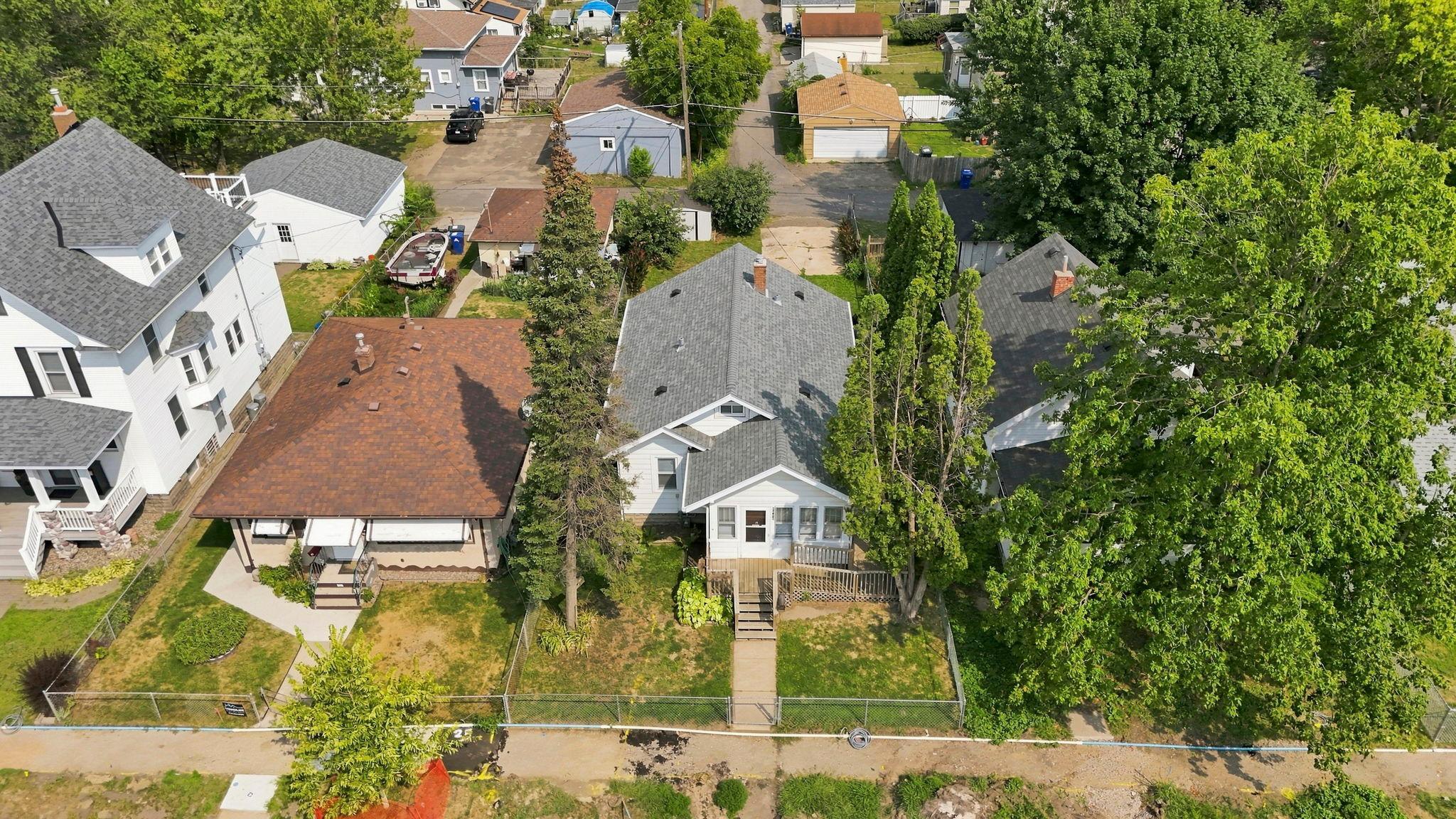 1006 Earl Street Property Photo 1