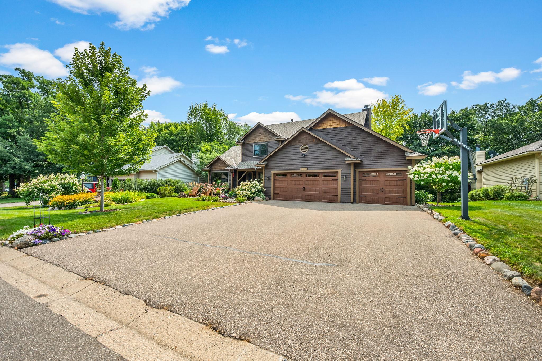 12155 Gantry Lane Property Photo 3