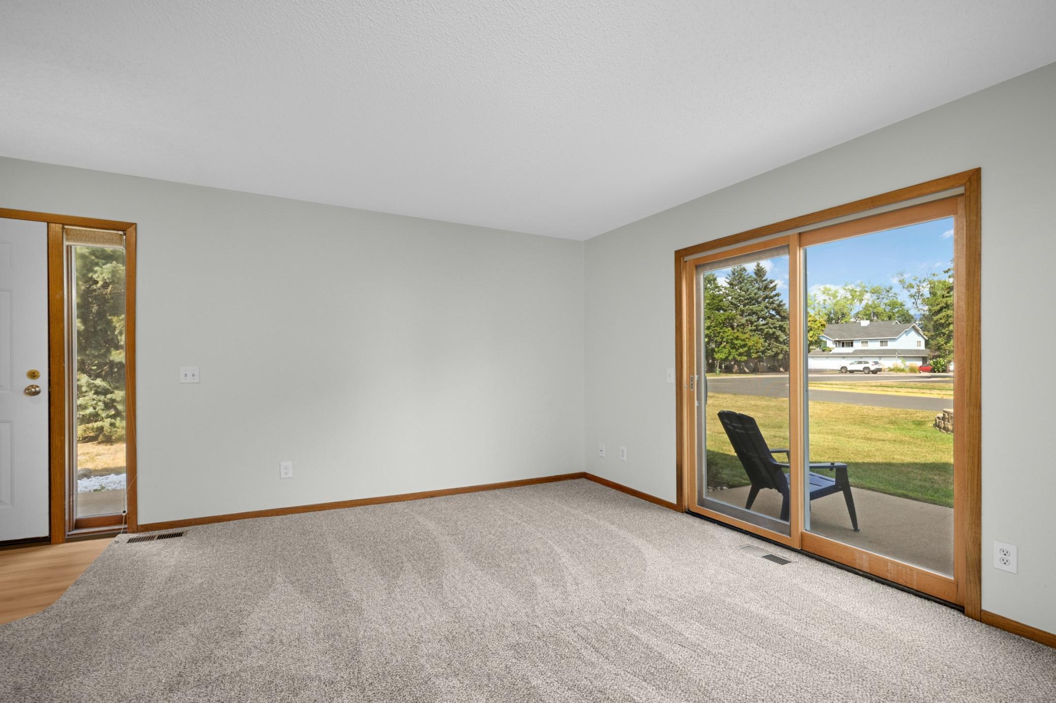 4061 Maureen Drive Ne 106ne Property Photo 4