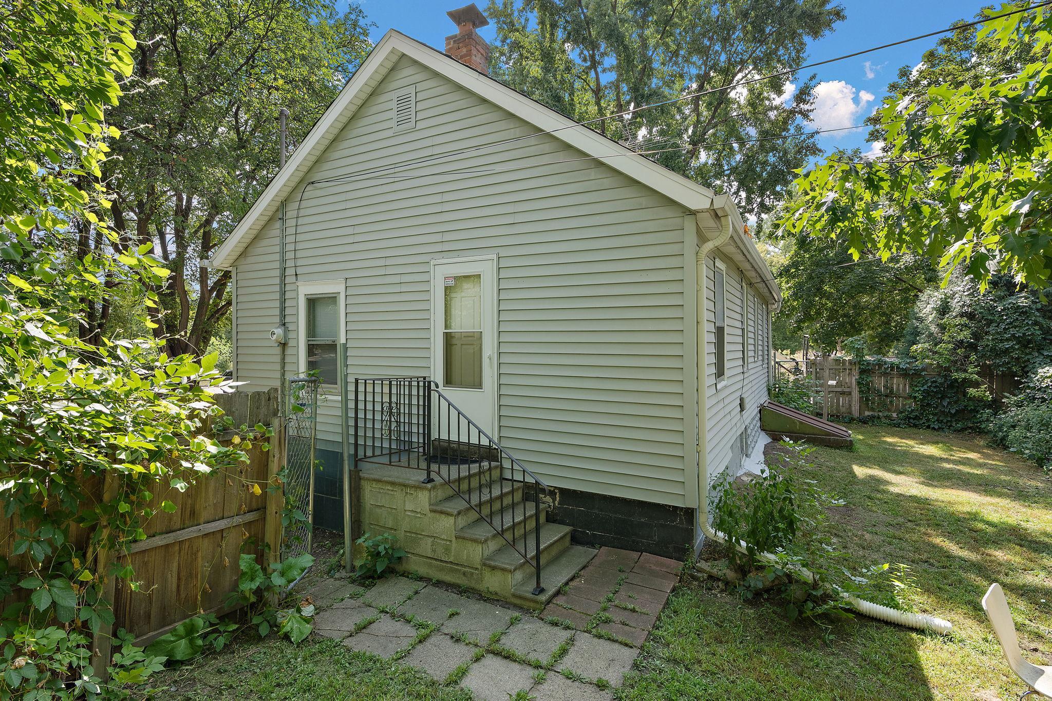891 Benhill Road Property Photo 20