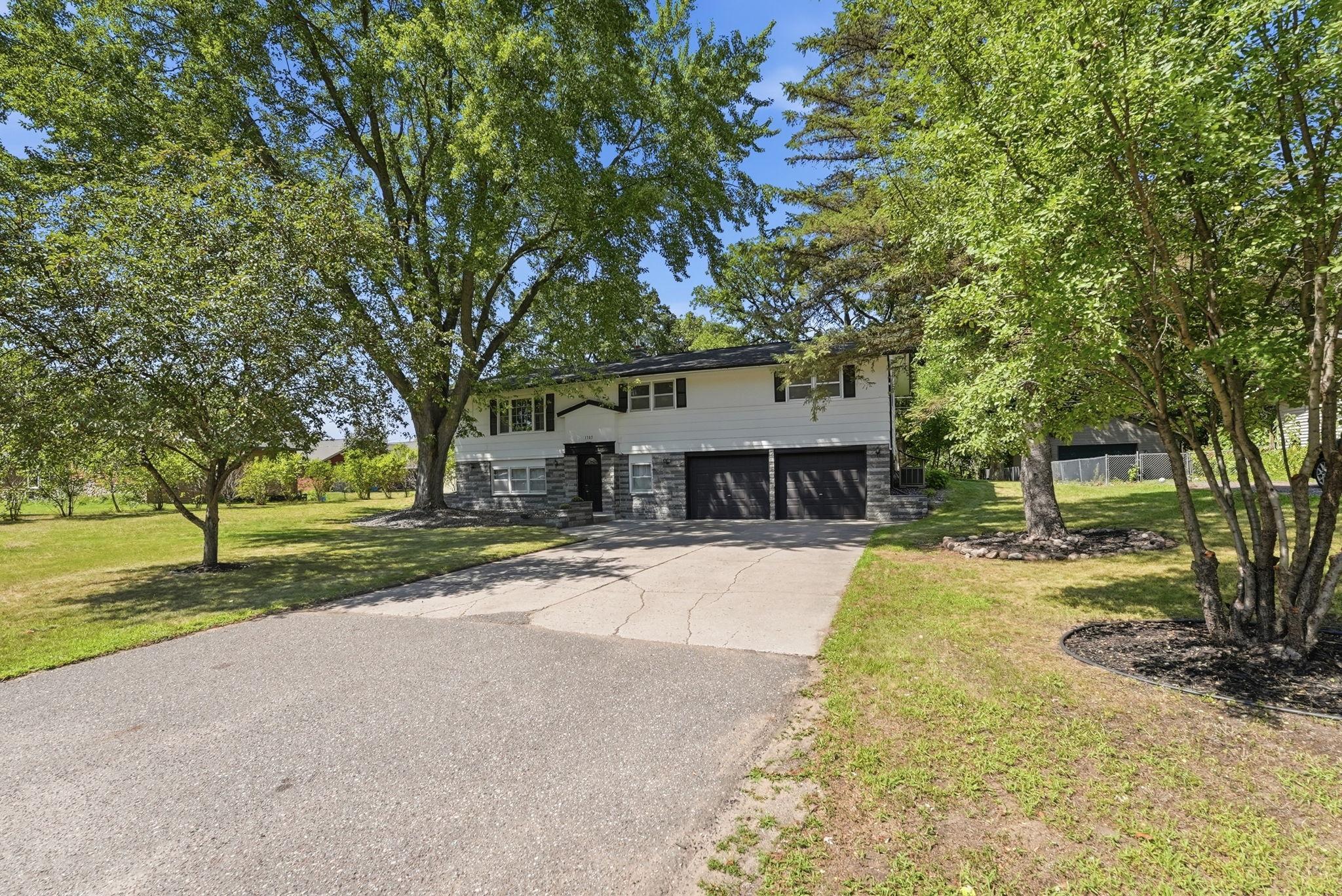 1785 Oak Road Property Photo 3