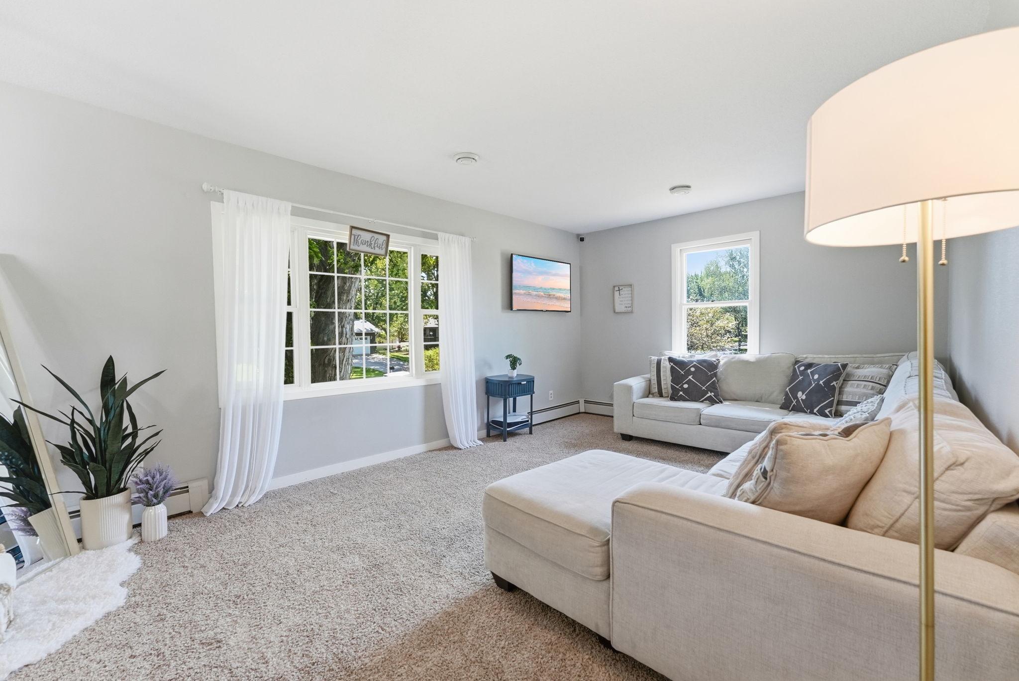 1785 Oak Road Property Photo 6