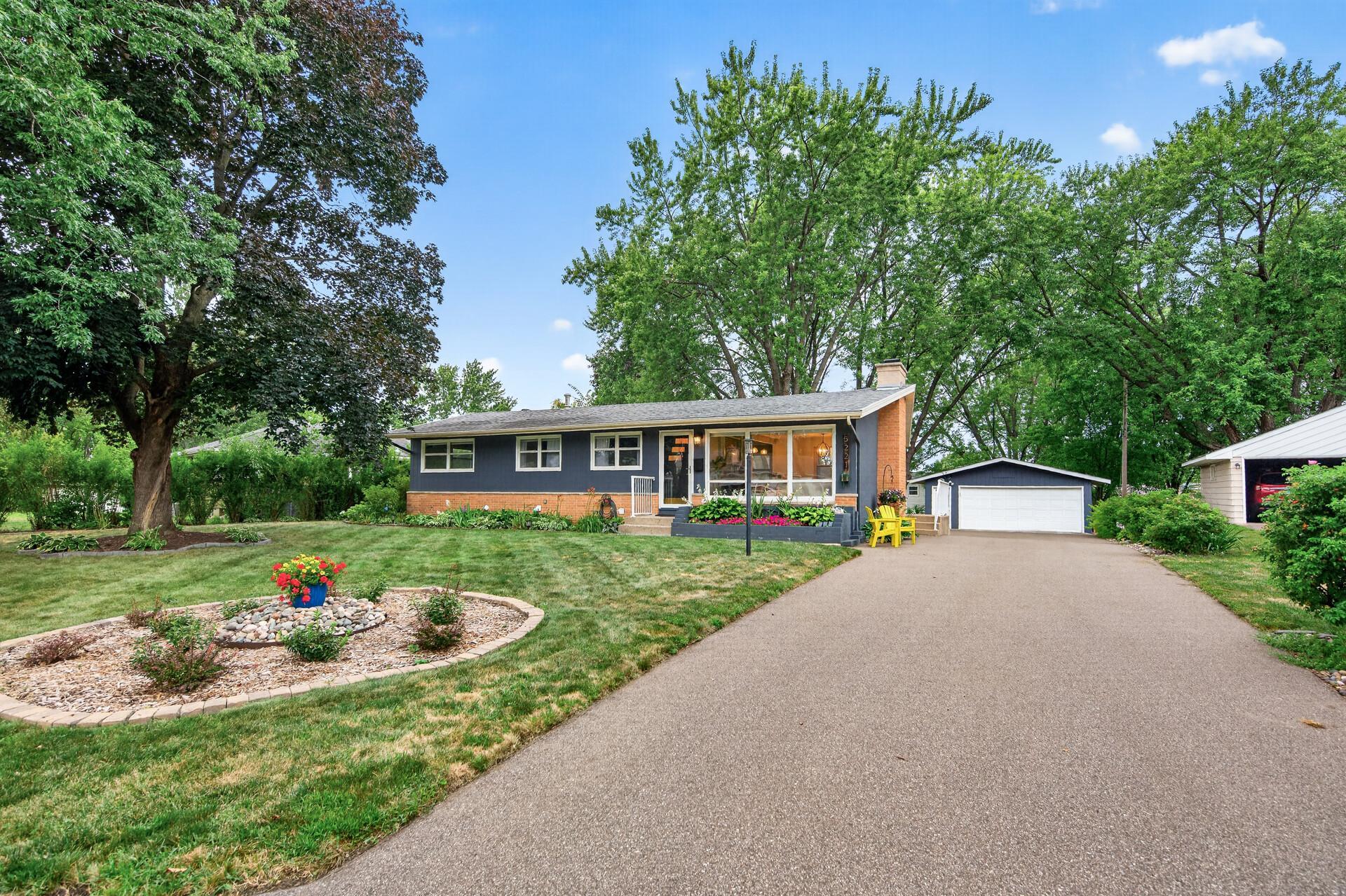 5221 Quebec Avenue N Property Photo 1