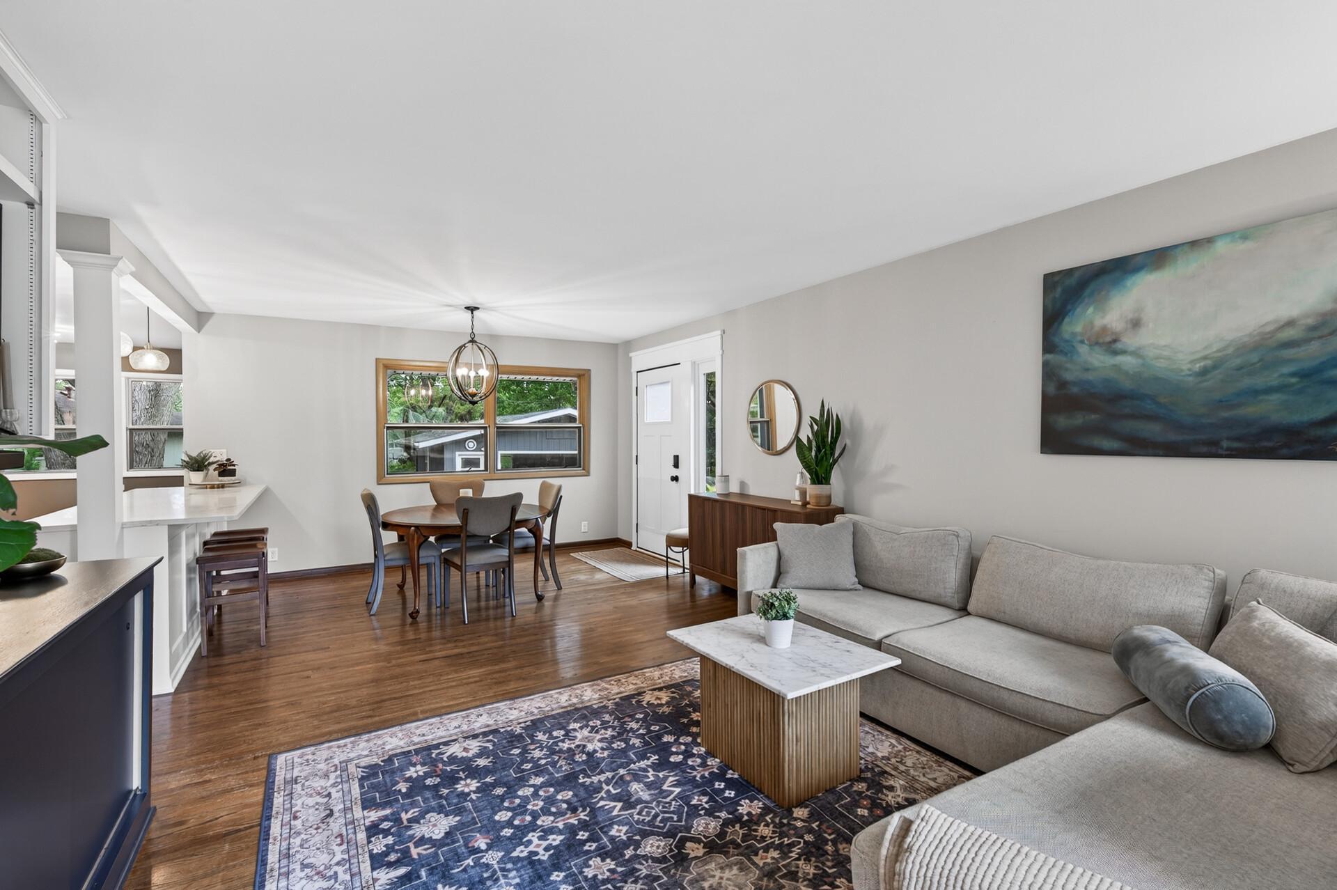 5221 Quebec Avenue N Property Photo 6