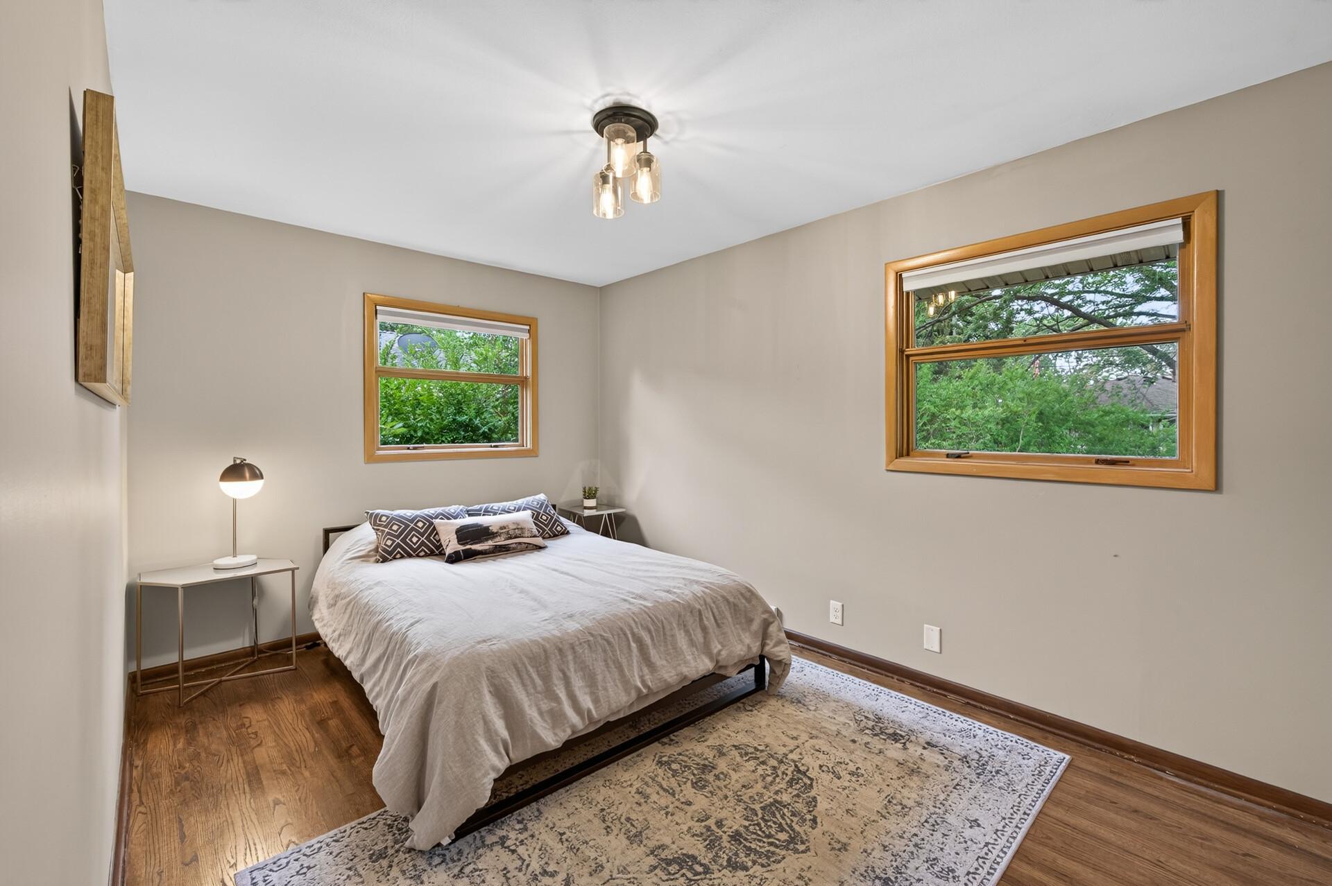 5221 Quebec Avenue N Property Photo 17
