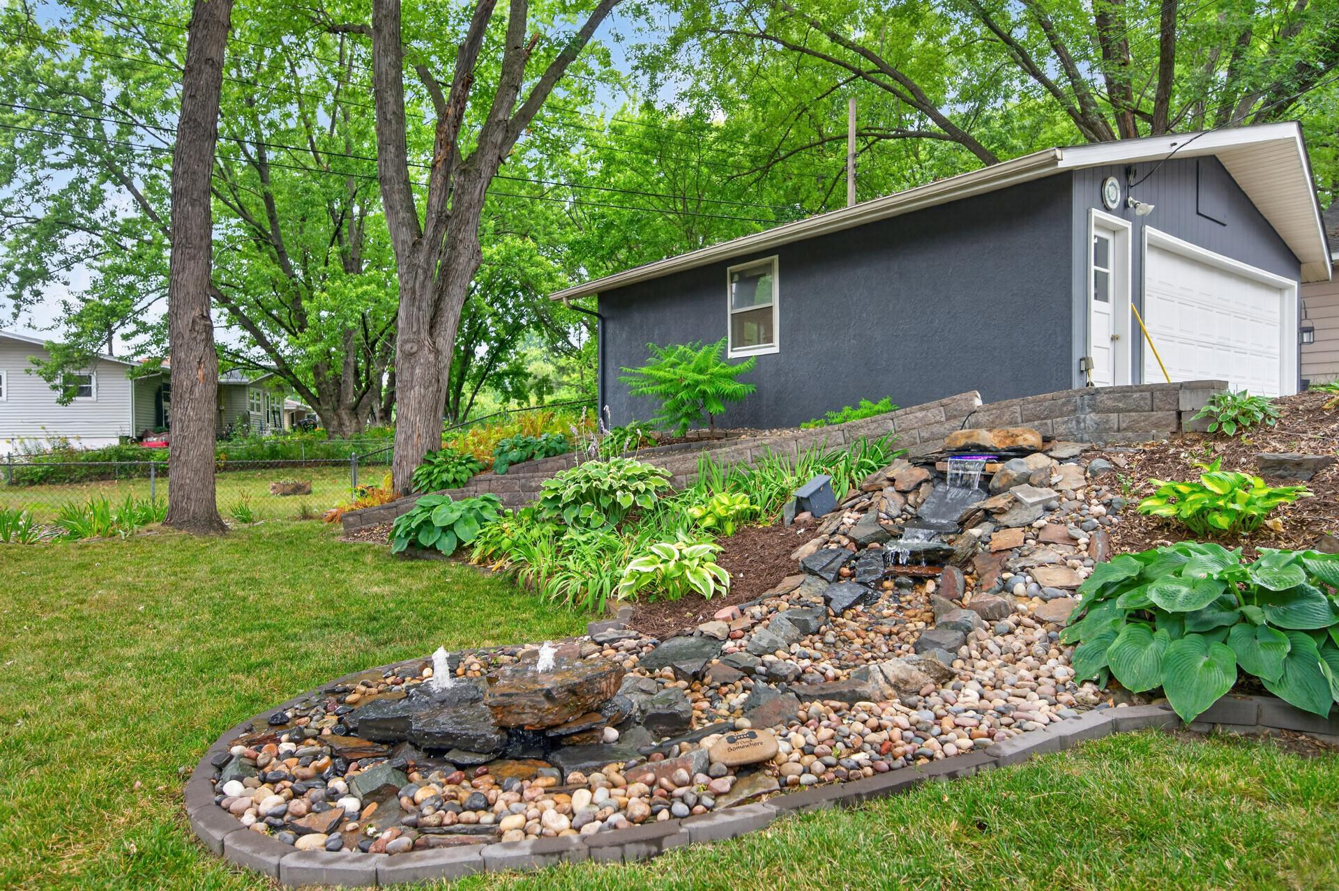 5221 Quebec Avenue N Property Photo 35