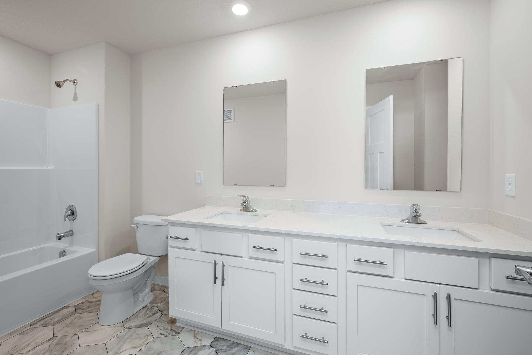 606 Redwood Loop N Property Photo 20