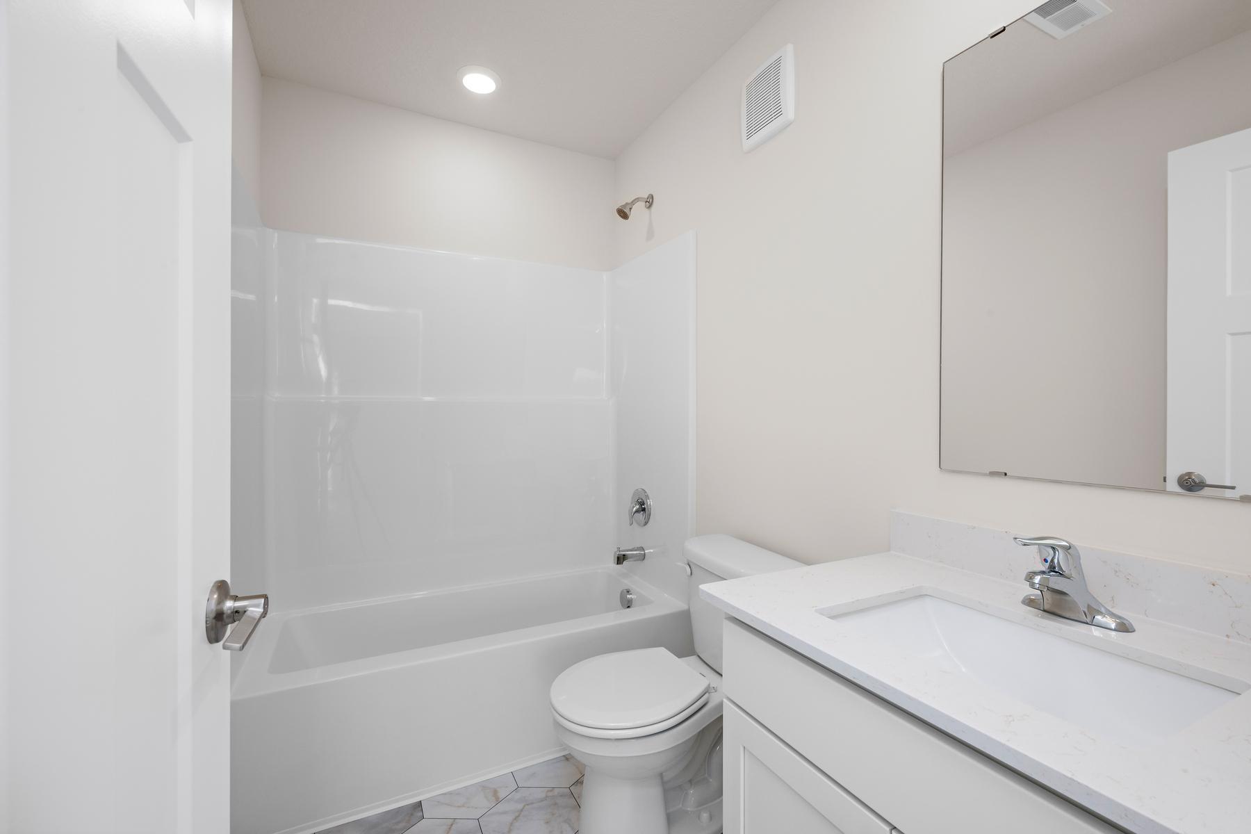 606 Redwood Loop N Property Photo 21
