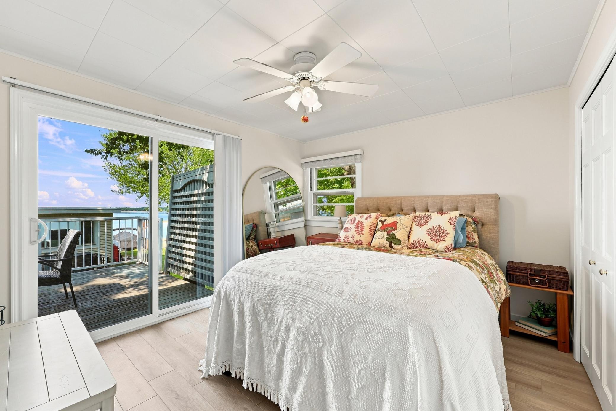1244 E Shore Drive Property Photo 13