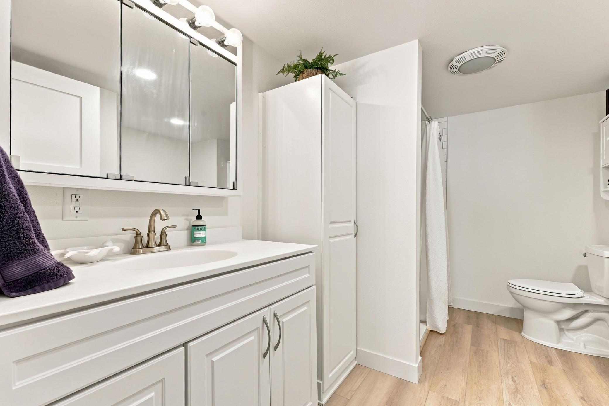 1244 E Shore Drive Property Photo 15