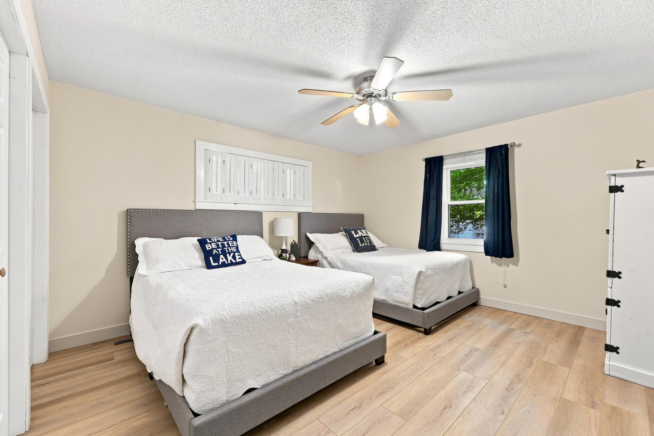 1244 E Shore Drive Property Photo 17