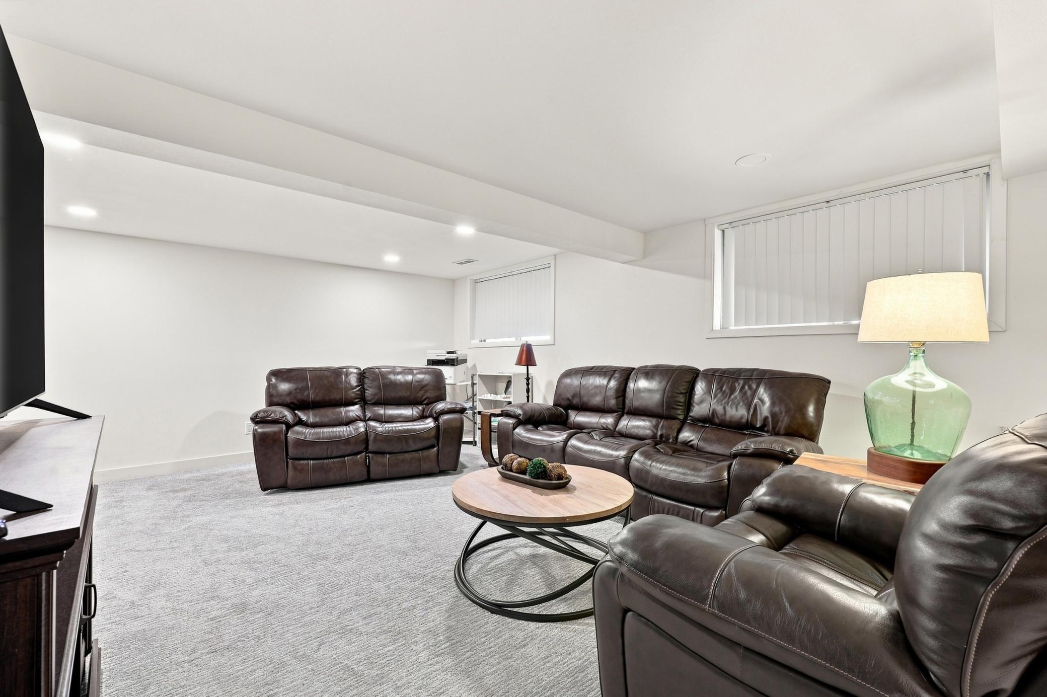 1244 E Shore Drive Property Photo 21