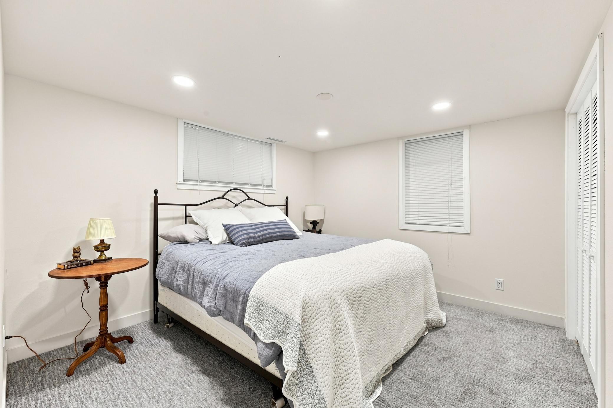 1244 E Shore Drive Property Photo 23