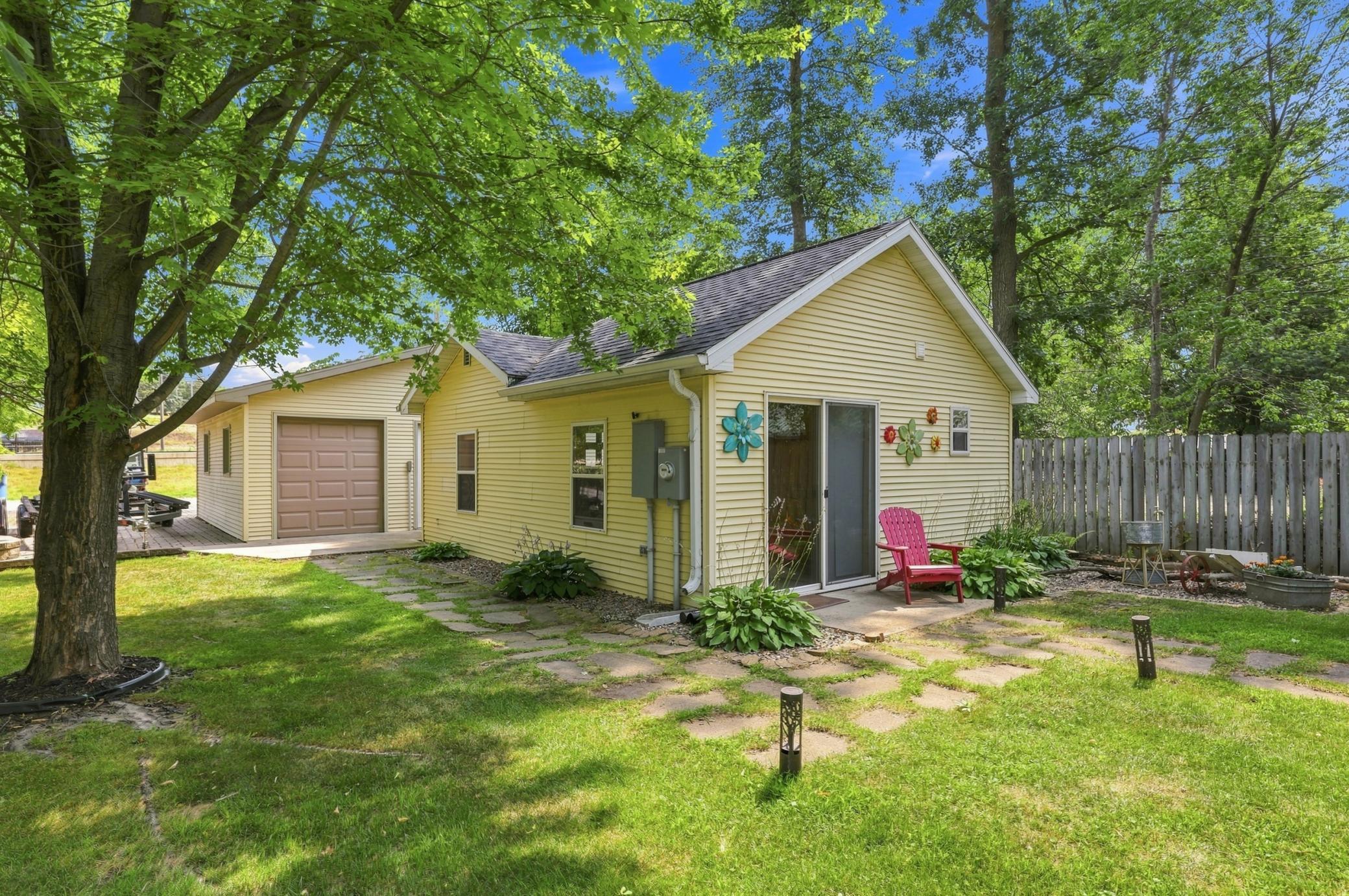 1244 E Shore Drive Property Photo 26