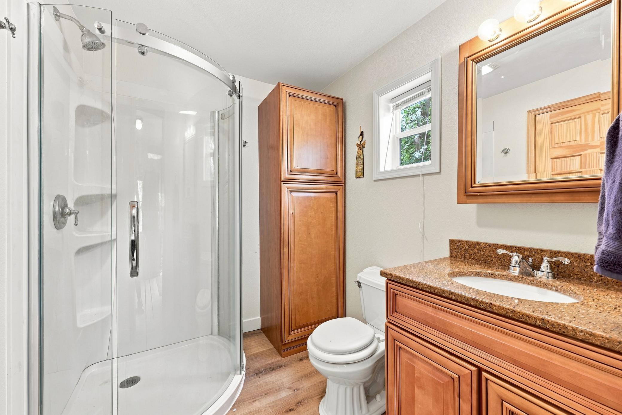 1244 E Shore Drive Property Photo 29