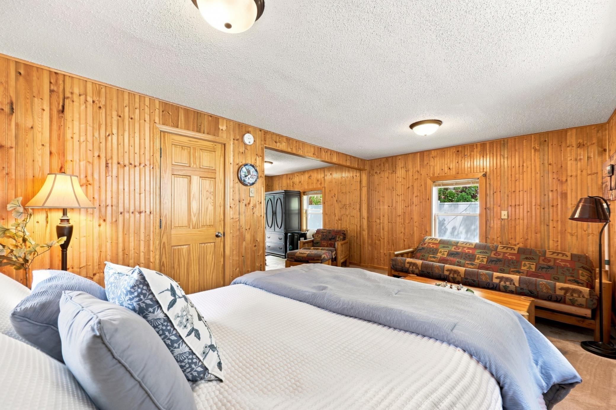 1244 E Shore Drive Property Photo 30
