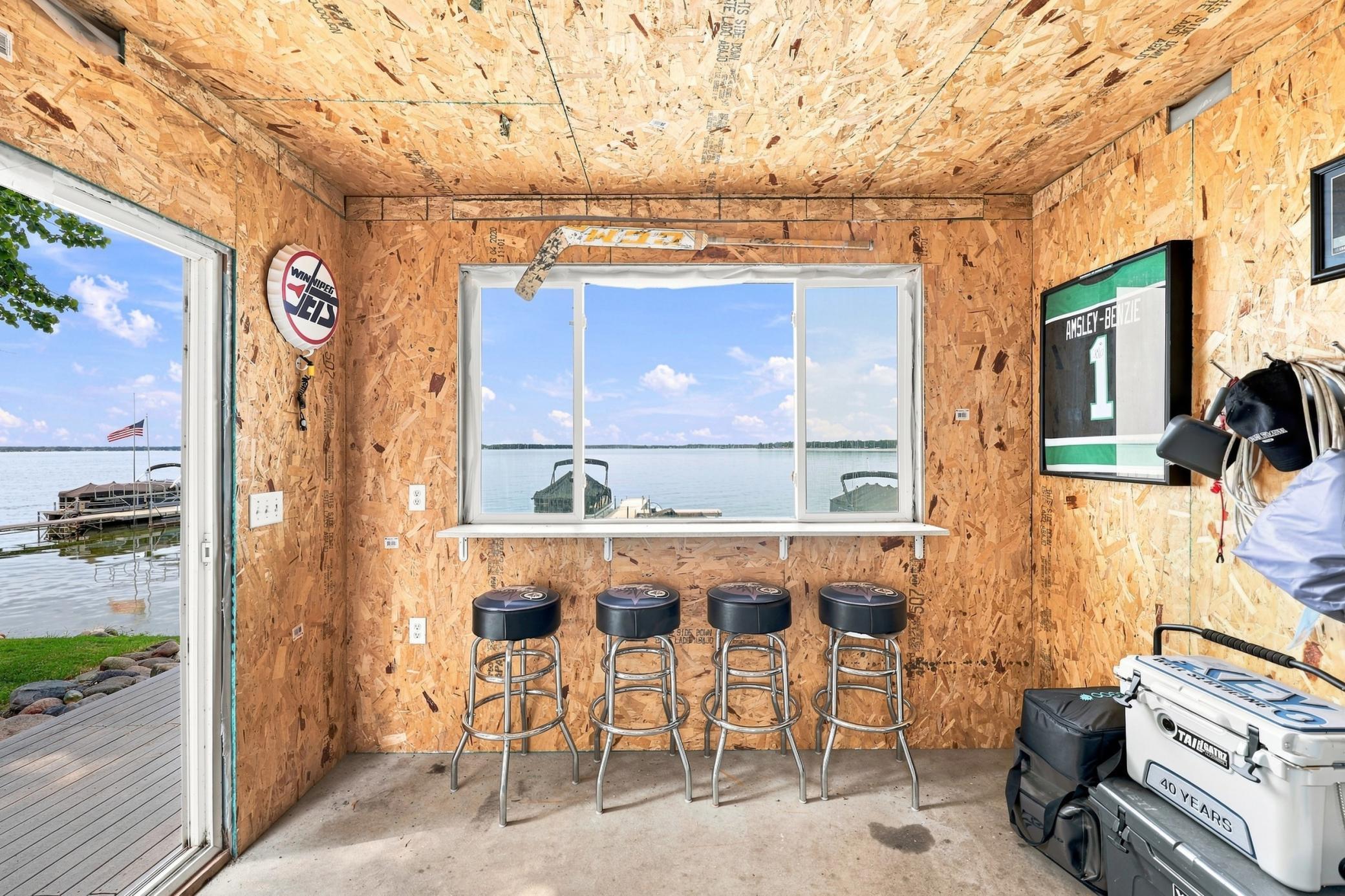 1244 E Shore Drive Property Photo 34