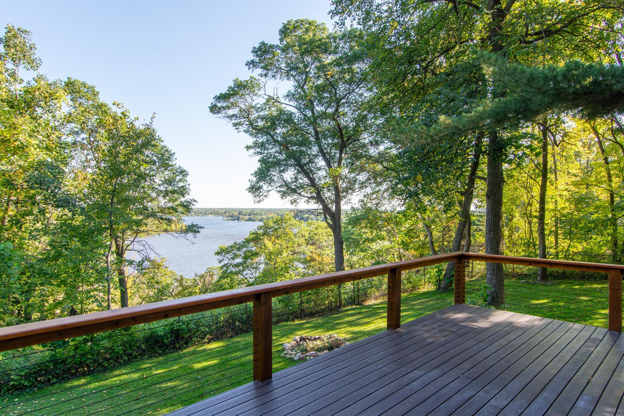 16296 Tower Drive Property Photo 4