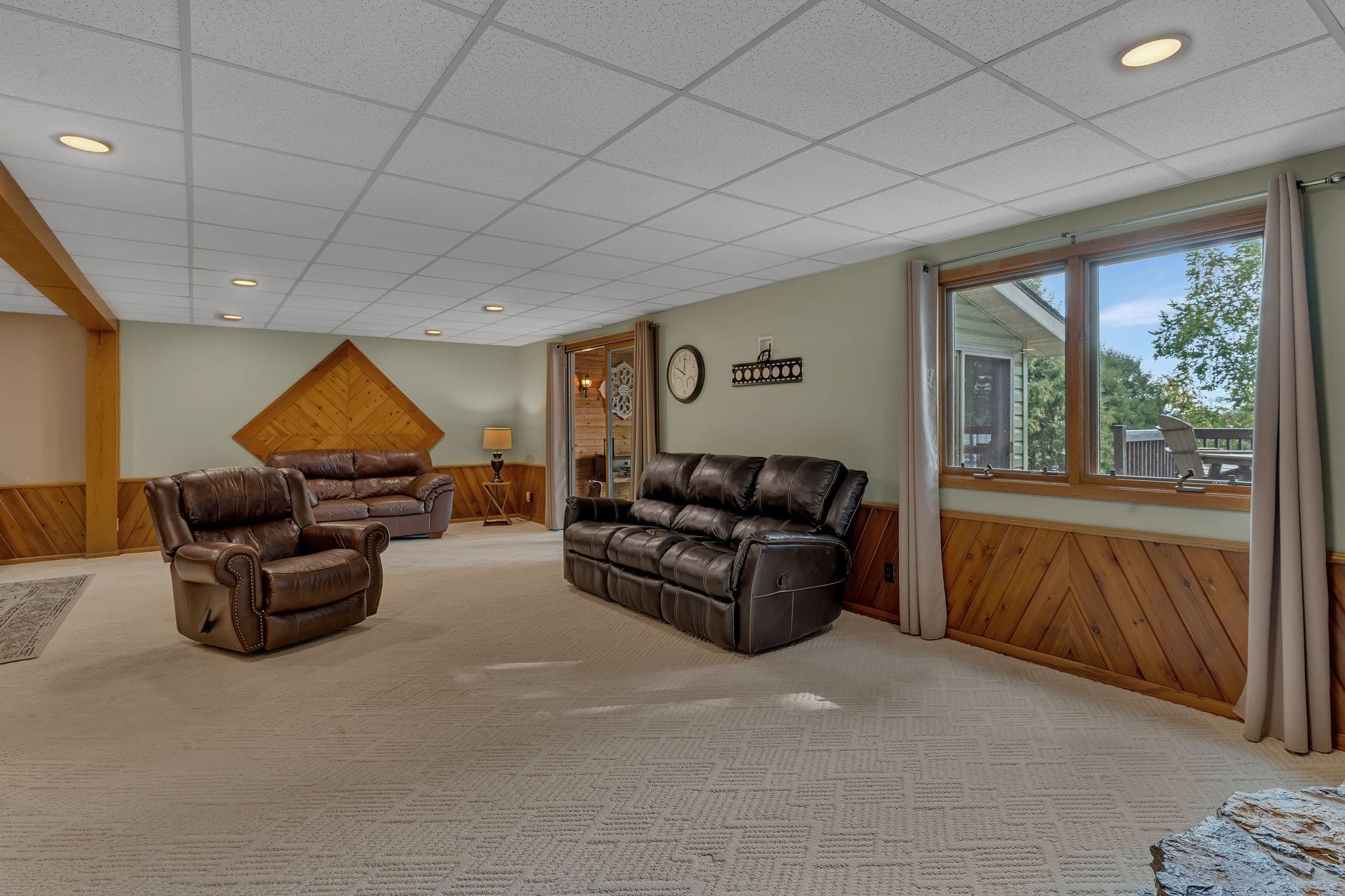 5641 Highway 71 Ne Property Photo 25
