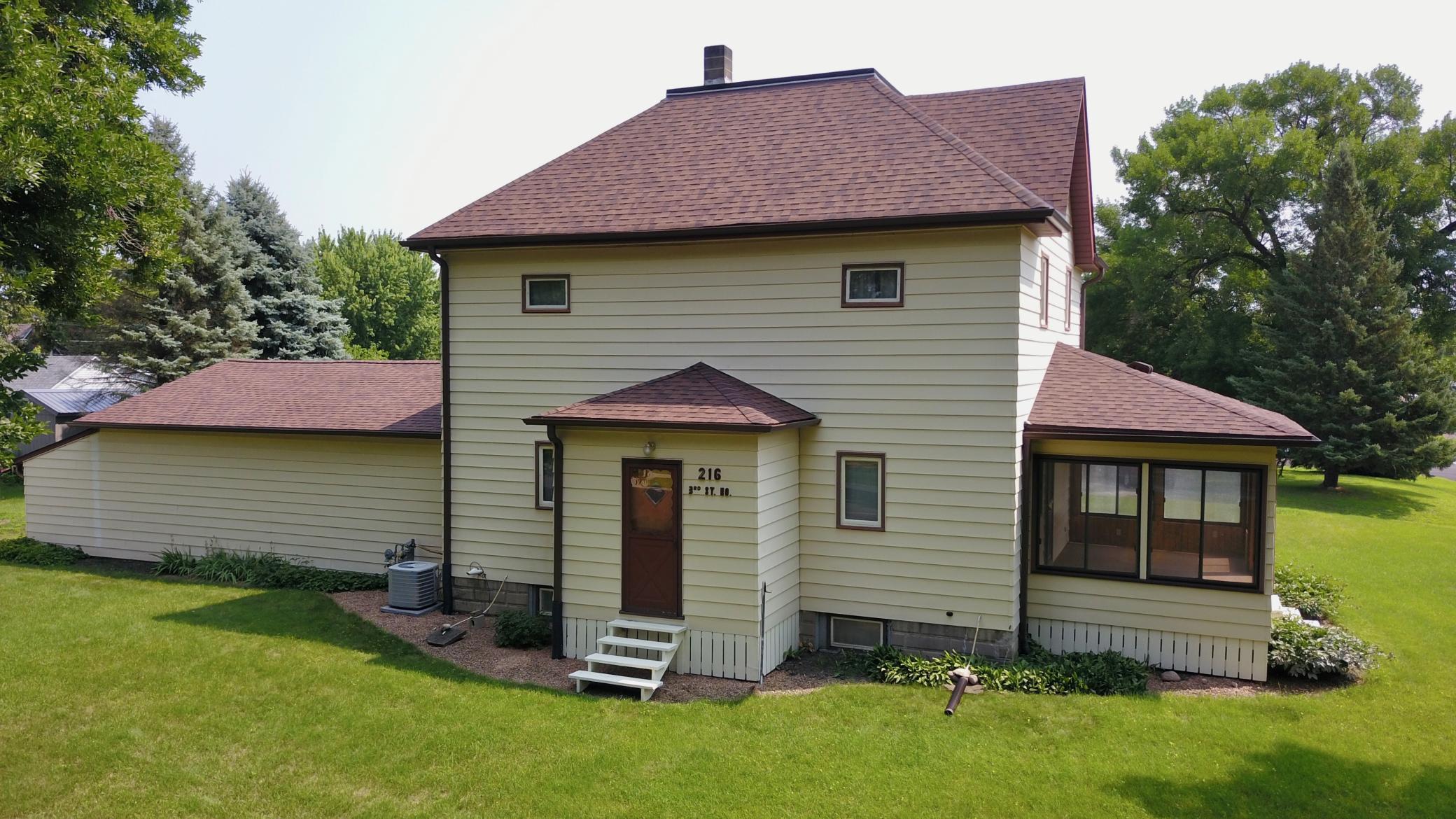 216 3rd Street N Property Photo 25