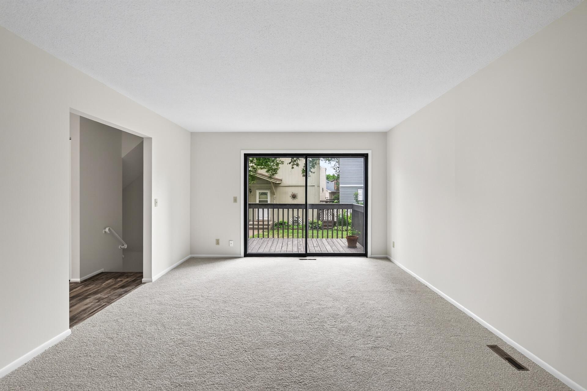 3429 Pilgrim Lane N Property Photo 4