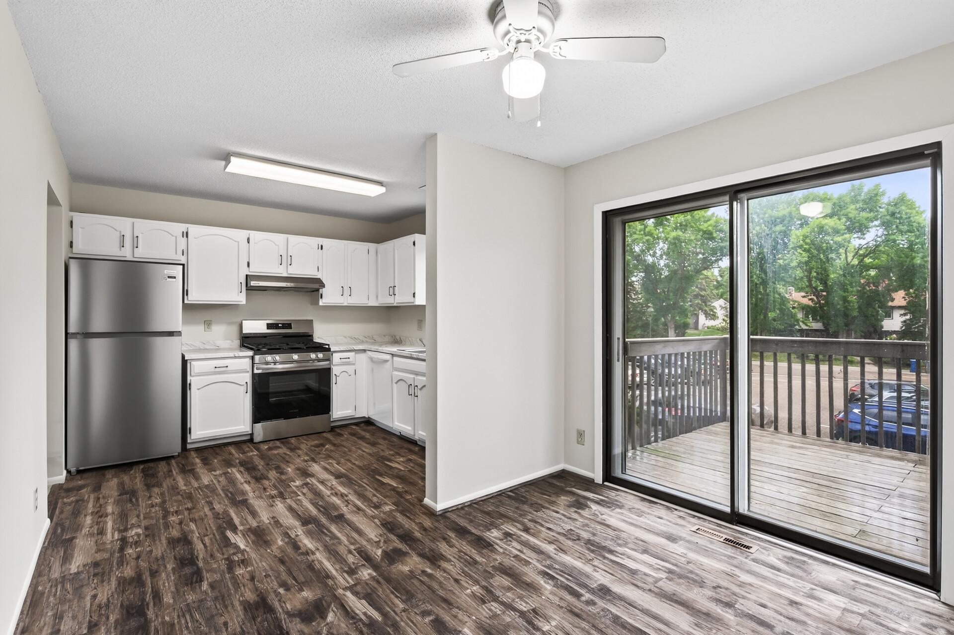3429 Pilgrim Lane N Property Photo 6