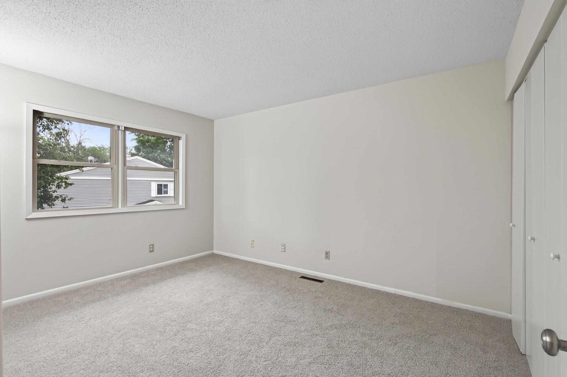 3429 Pilgrim Lane N Property Photo 18