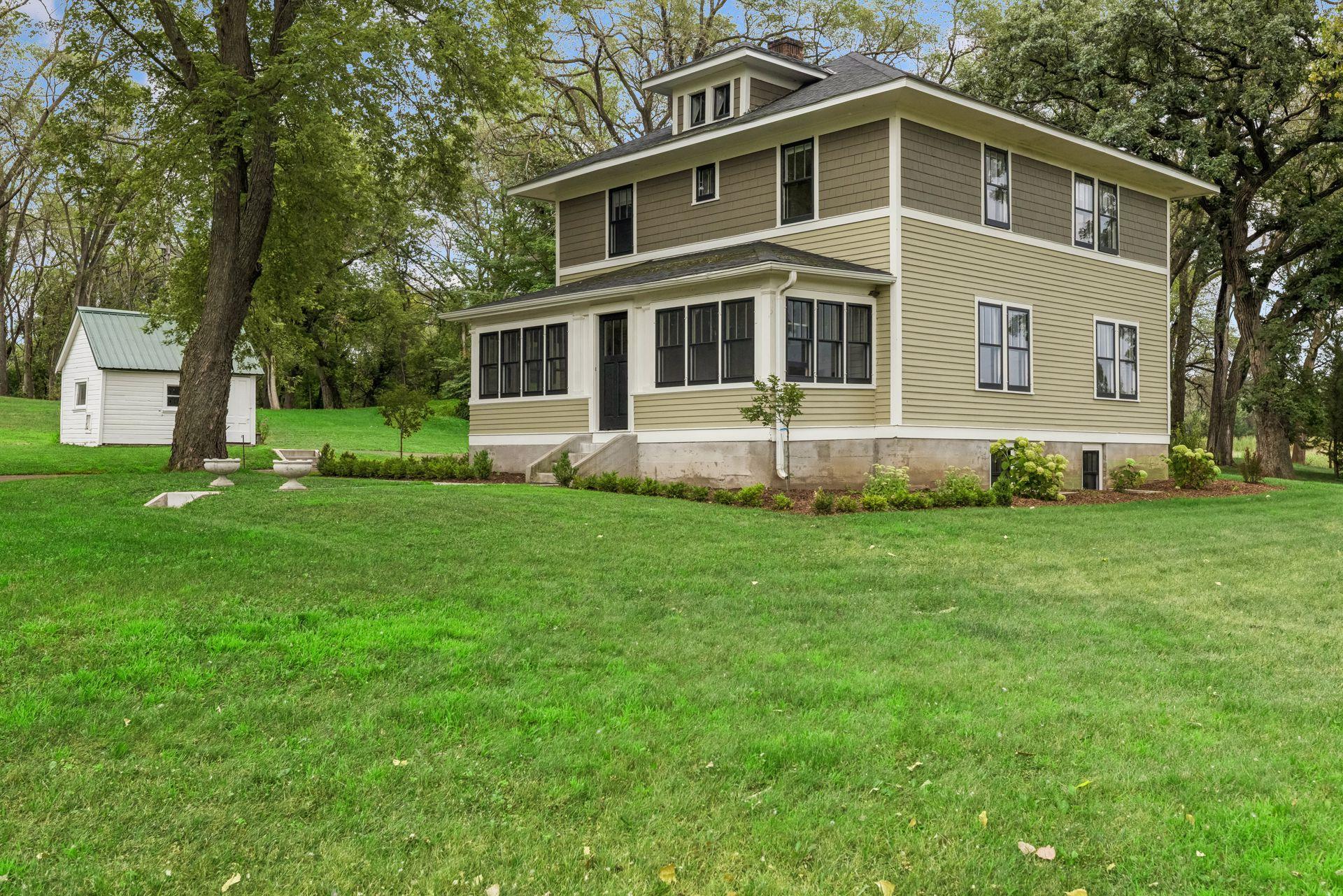 360 144th Avenue Property Photo 6