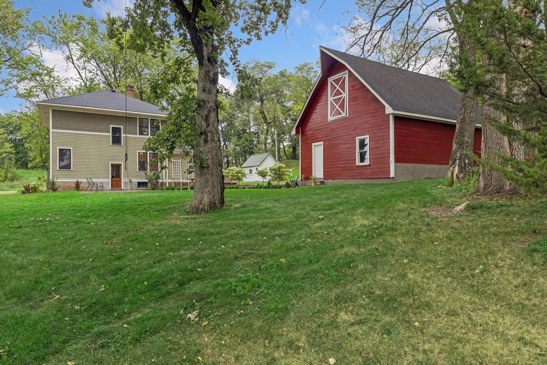 360 144th Avenue Property Photo 15