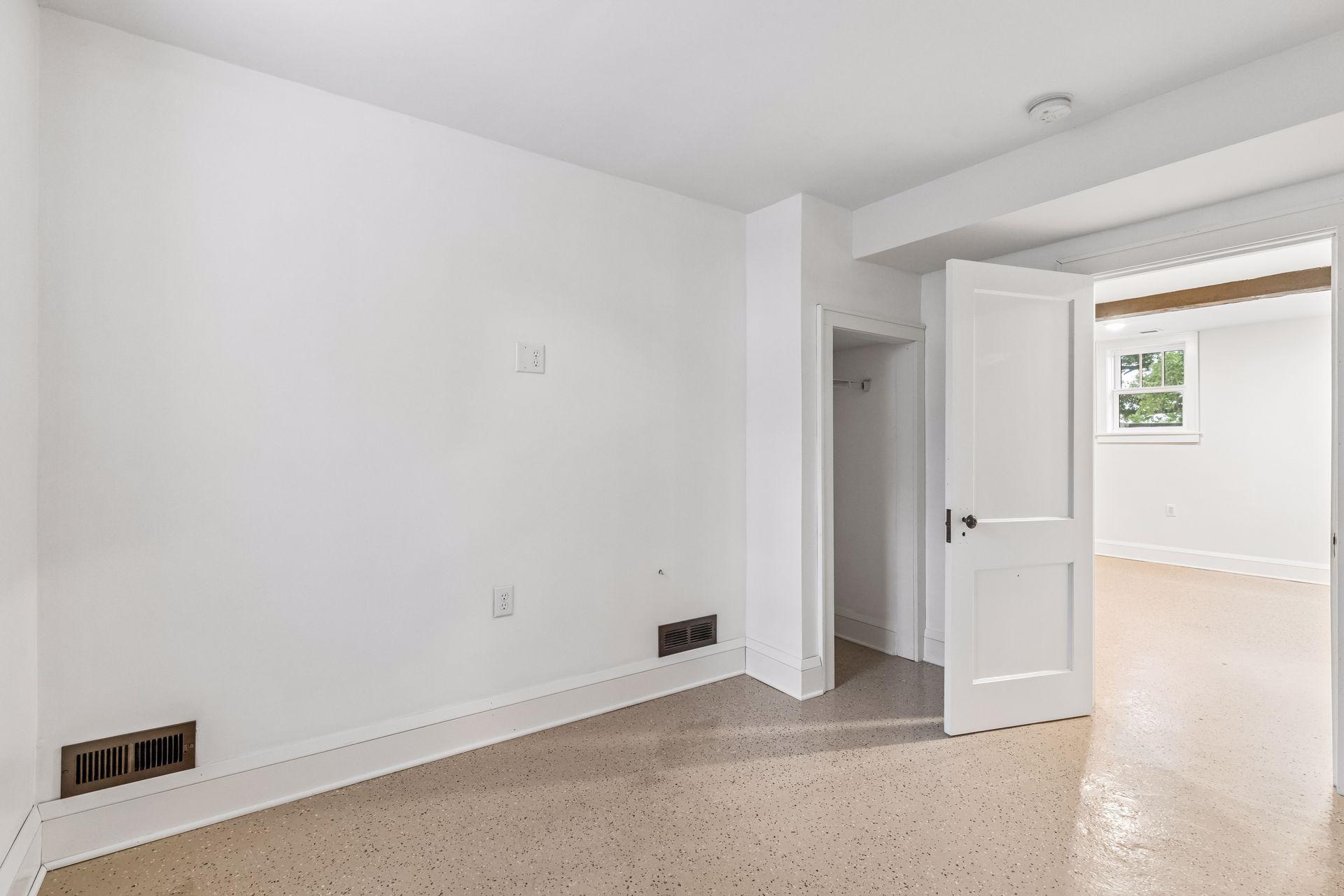360 144th Avenue Property Photo 40