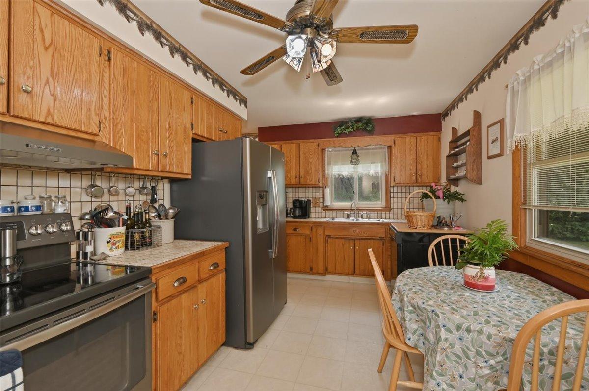 430 S Boundary Avenue Property Photo 6