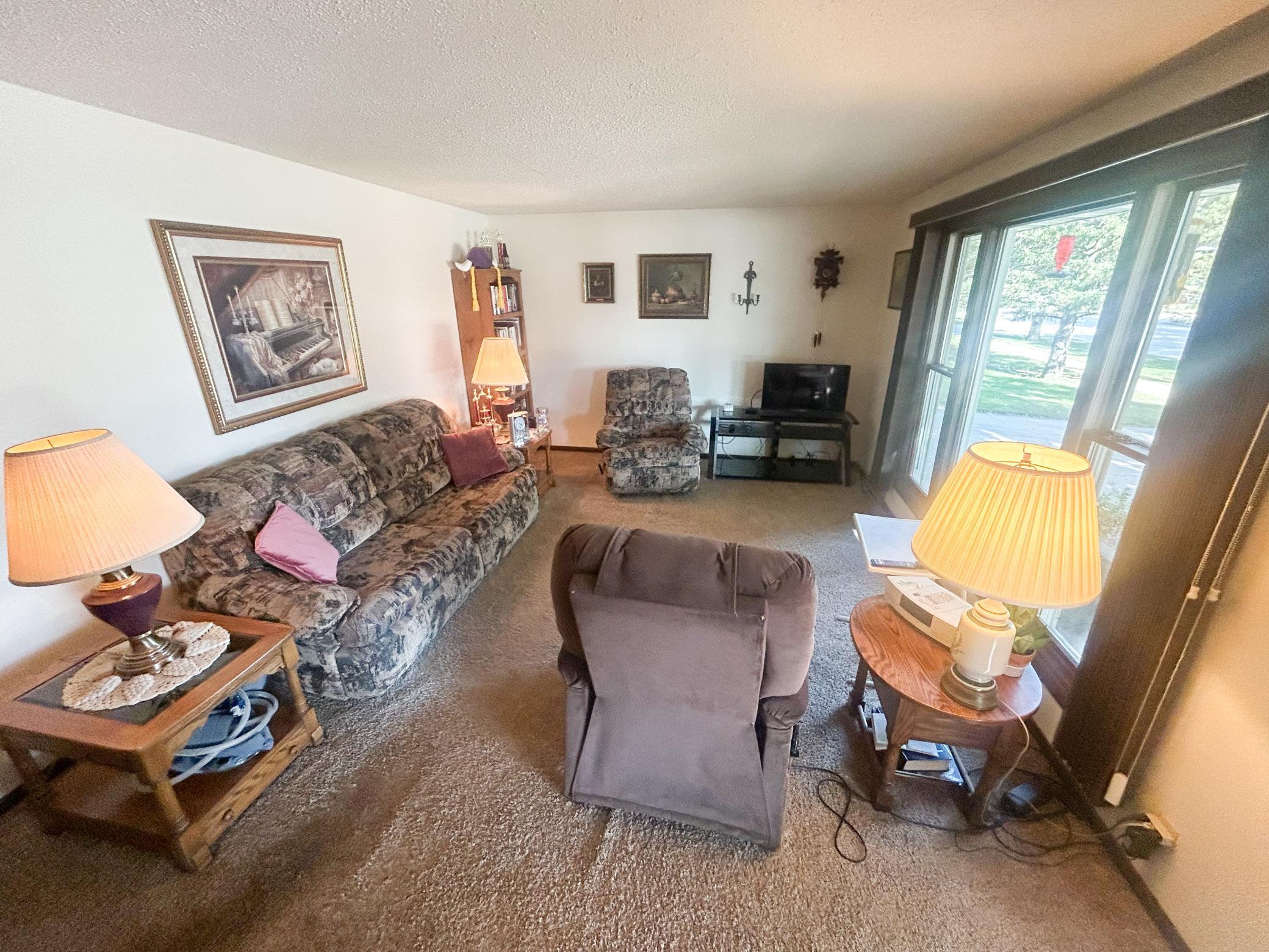 962 Miles Drive Property Photo 8