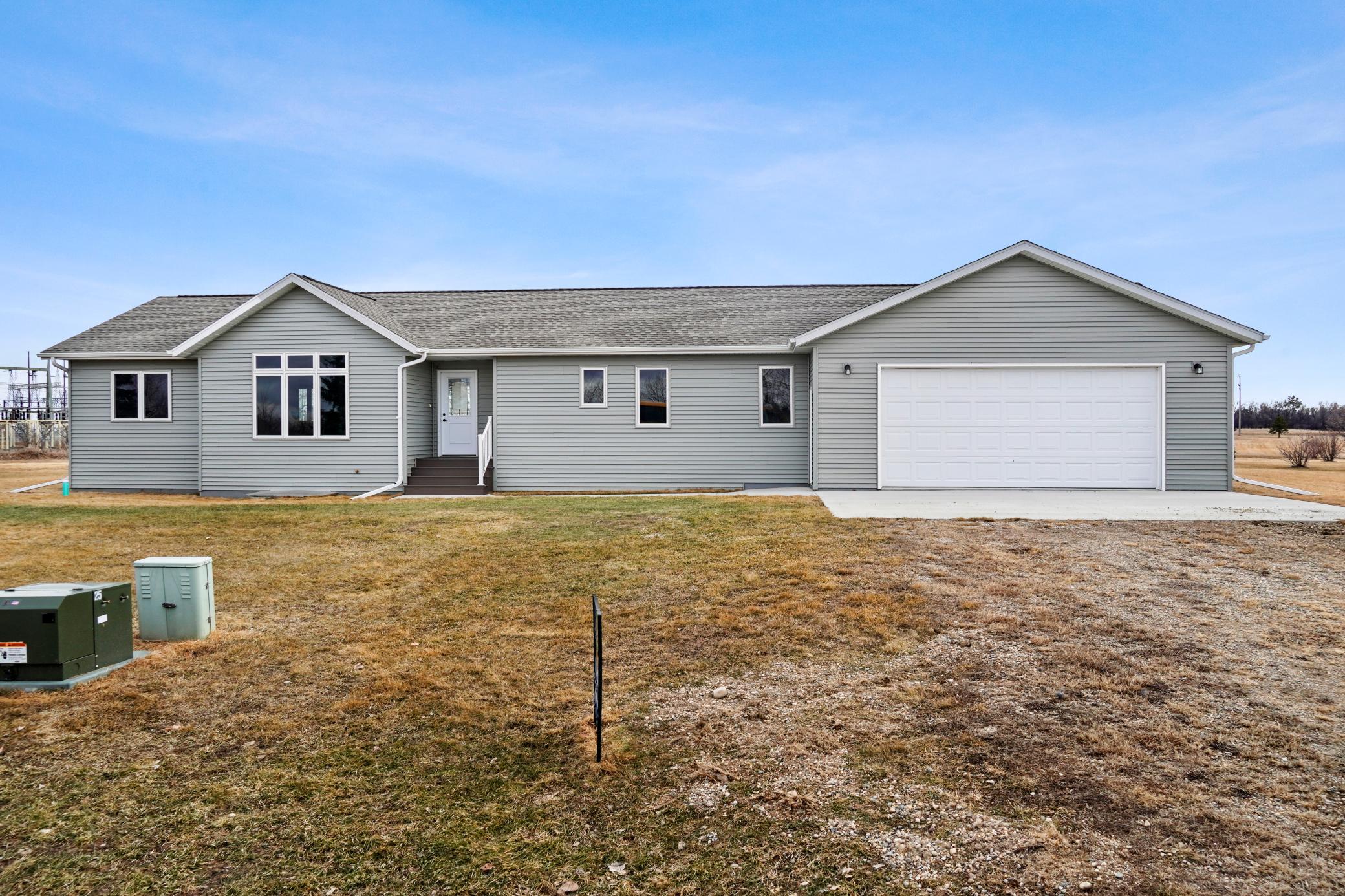 220 Lylac Circle Property Photo 1