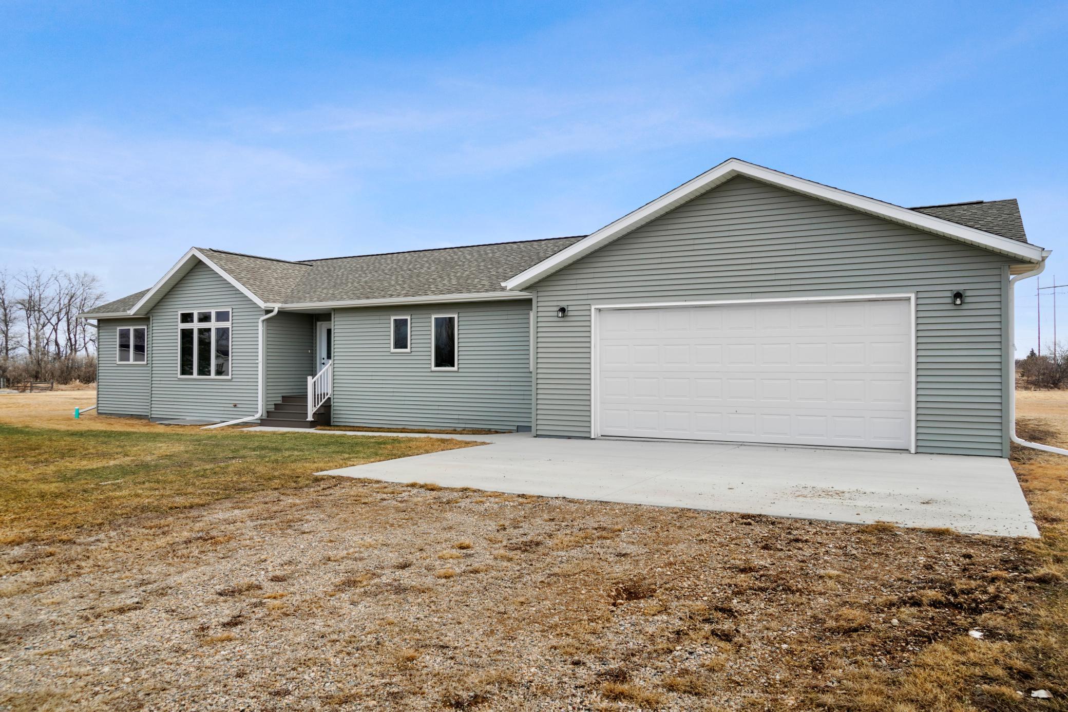 220 Lylac Circle Property Photo 2