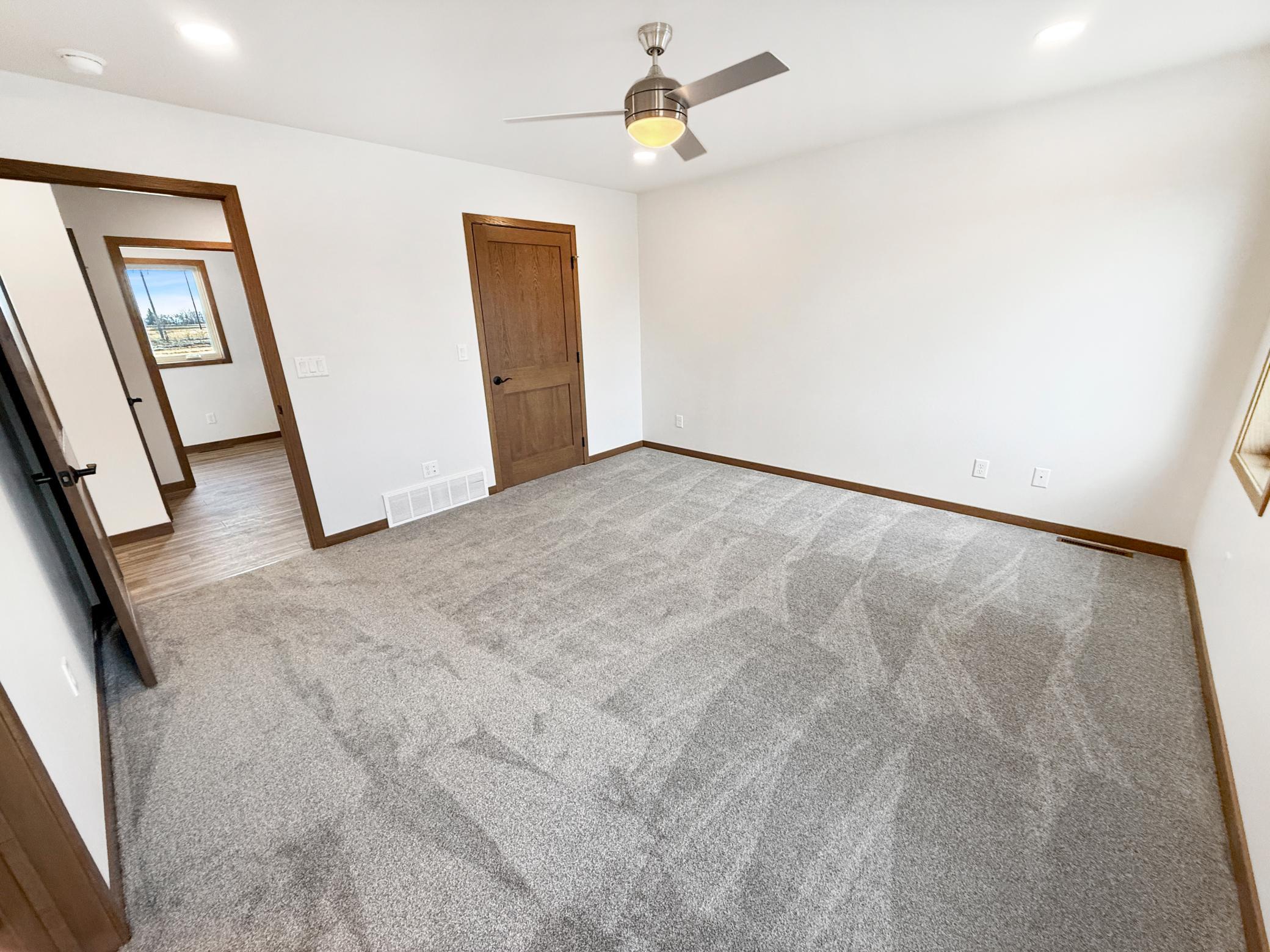220 Lylac Circle Property Photo 14