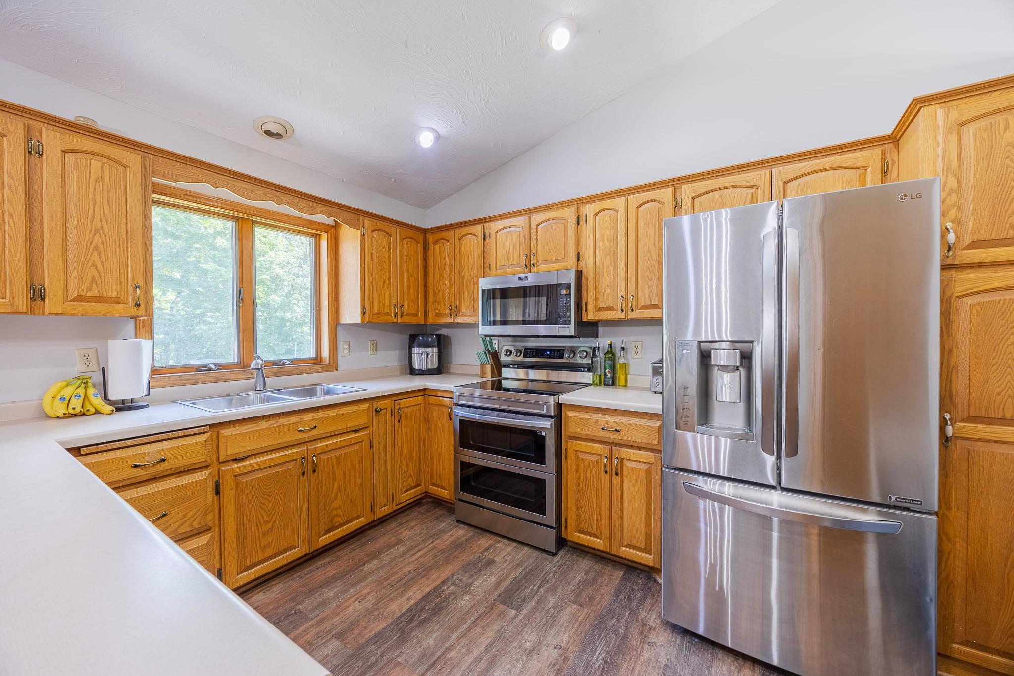 31955 Maple Haven Property Photo 8